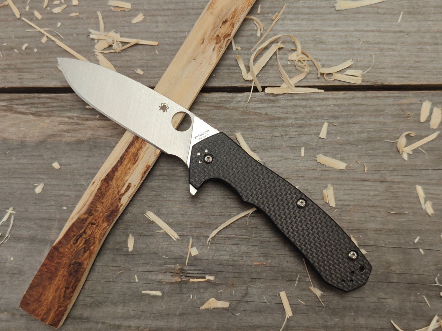 Spyderco Amalgam 3.8&quot; Flipper / Carbon Fiber G10 / Satin S30V