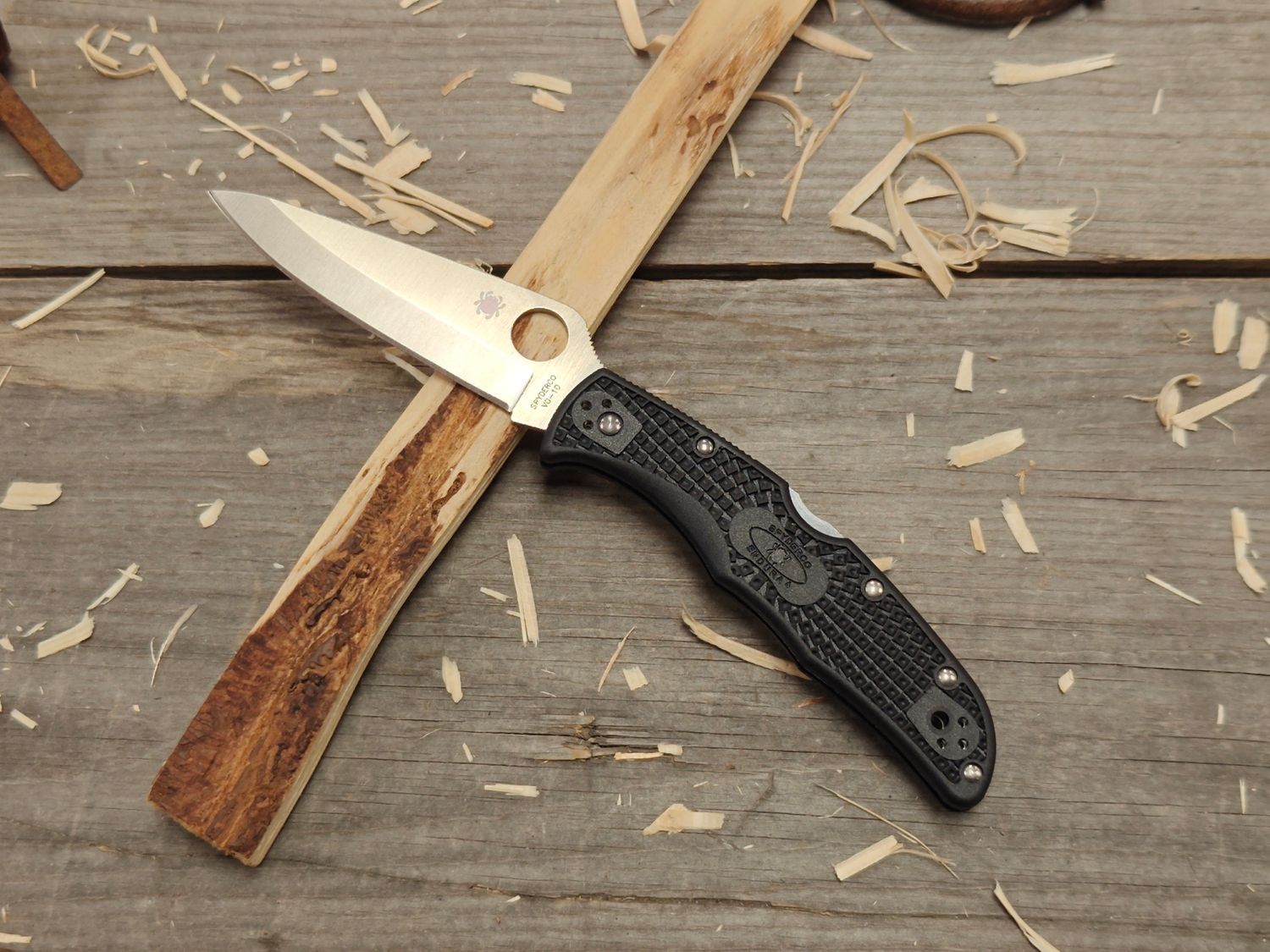 Spyderco Endura 4 3.75&quot; Satin / Black FRN / Satin VG-10