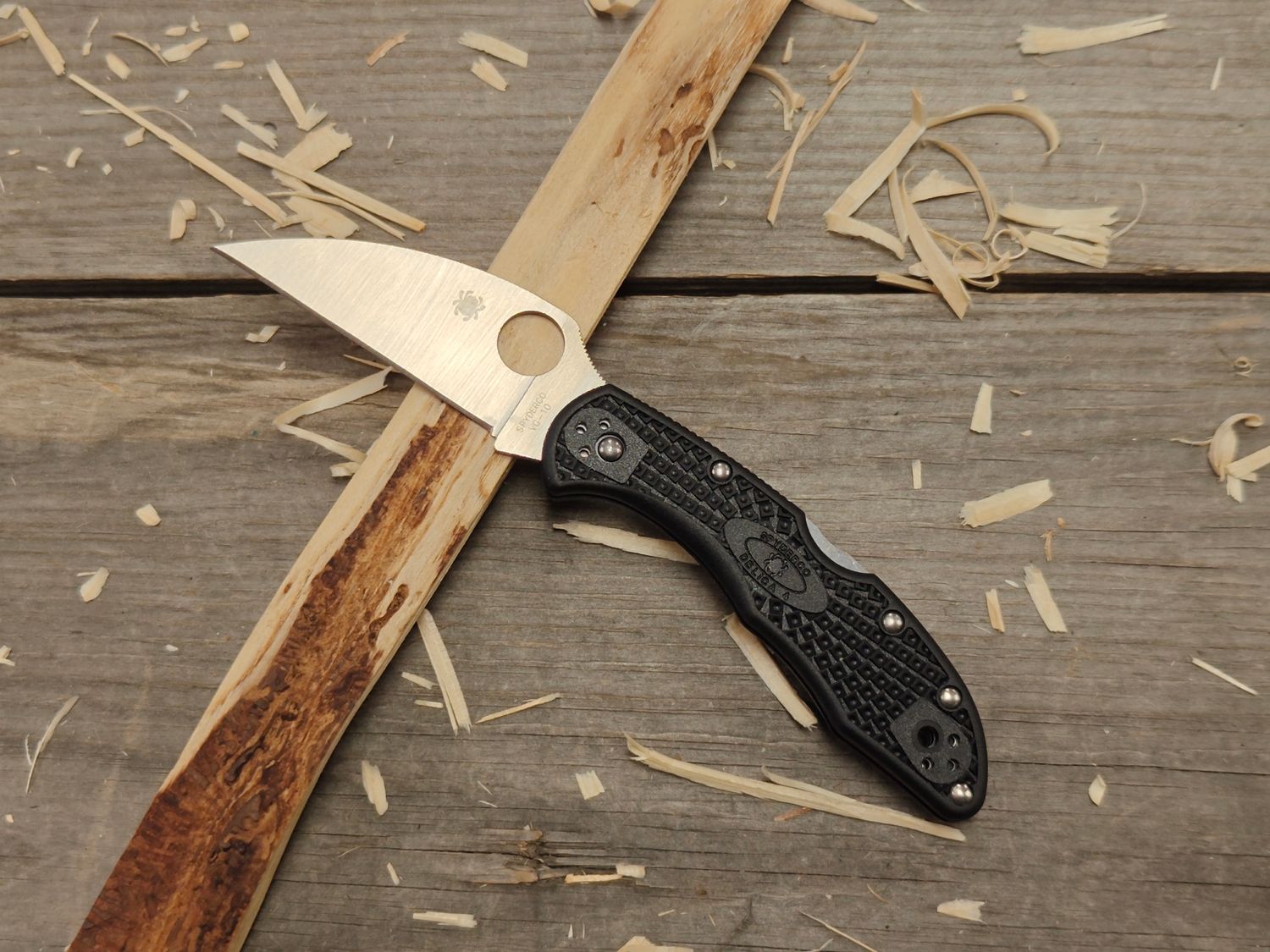 Spyderco Delica 4 2.88&quot; Wharncliffe Lockback Knife / Black FRN / Satin VG-10