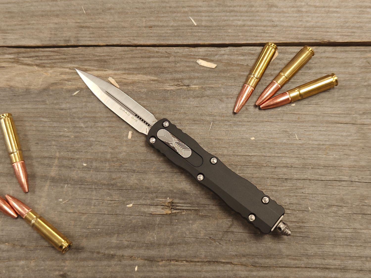 Microtech Dirac 2.9" D/E OTF Automatic Knife / Black Aluminum / Satin M390