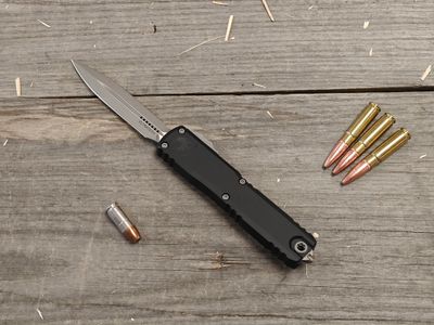 Microtech Ultratech ZBP 3.5" Gen III D/E OTF Knife / Black Aluminum / Apocalyptic M390MK