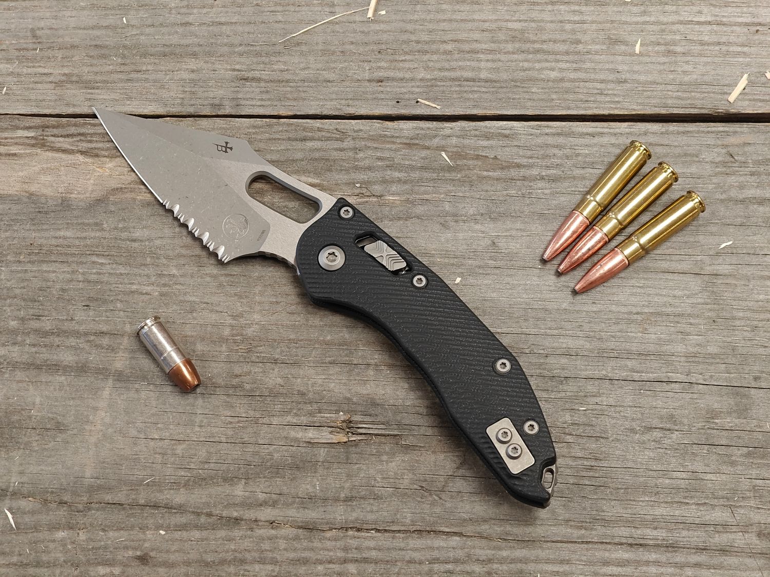 Microtech Stitch 3.7" P/S Ram-Lok Folding Blade / Black G10 / Apocalyptic M390