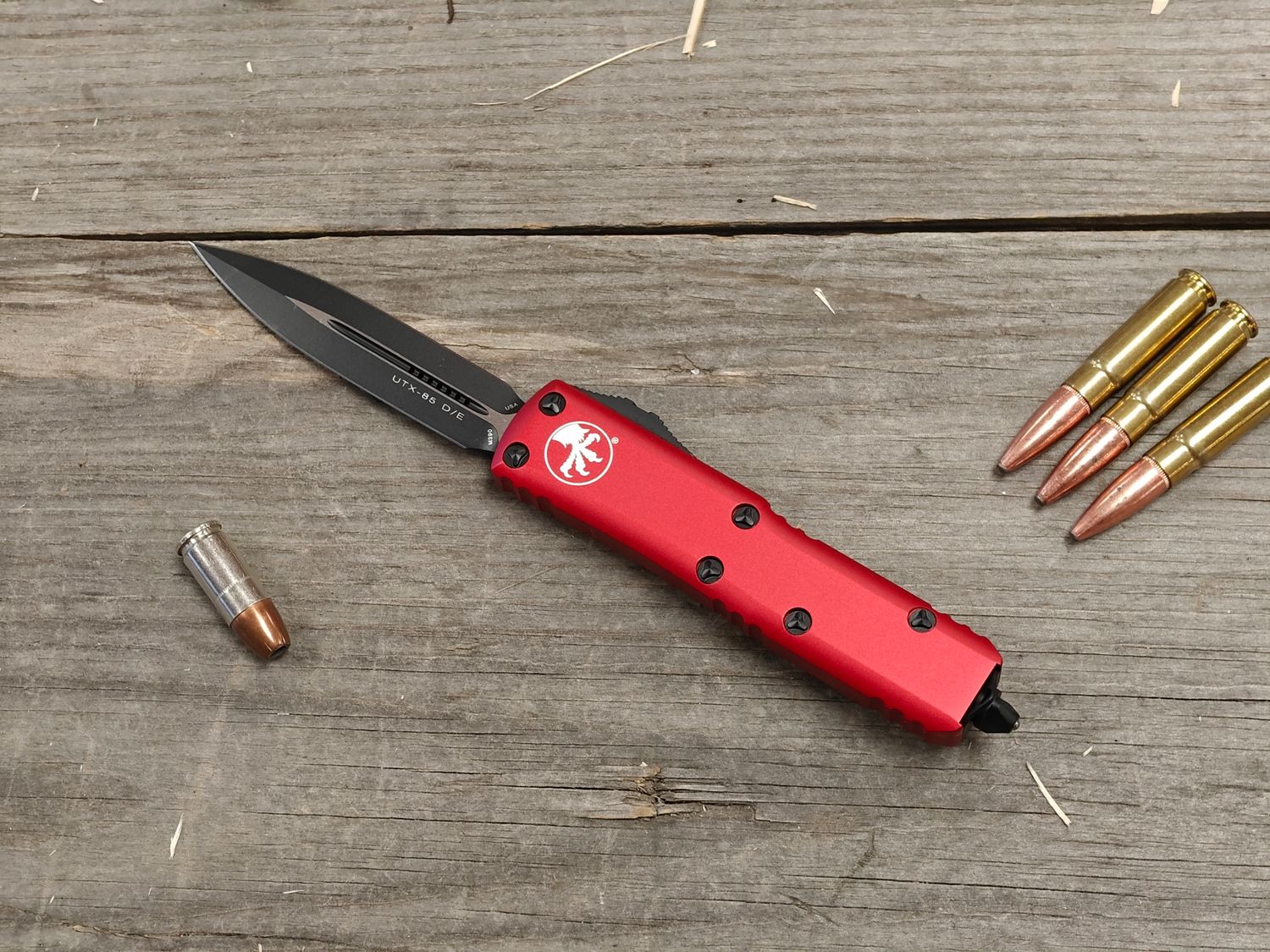 Microtech UTX-85 D/E 3.125" OTF Automatic Knife / Red Aluminum / Standard