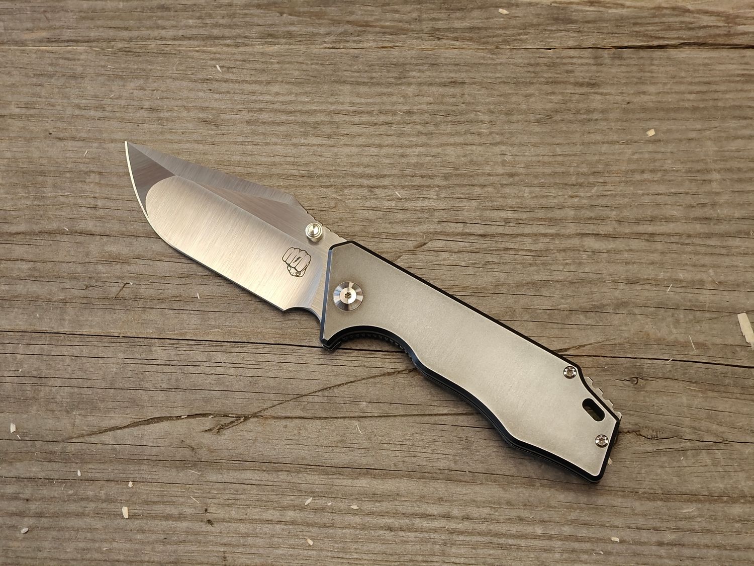 Something Obscene J-Cape 3.5" Framelock / Black Titanium / Satin CPM-20CV (Pre-Owned)