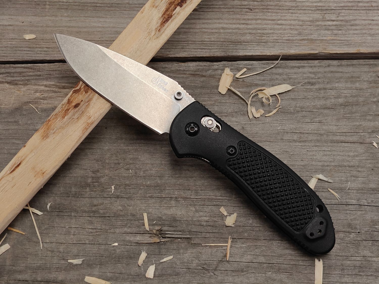 Benchmade Doug Ritter Griptilian 3.45&quot; AXIS Lock Knife  / Black Grivory / Stonewash S30V (Pre-Owned)