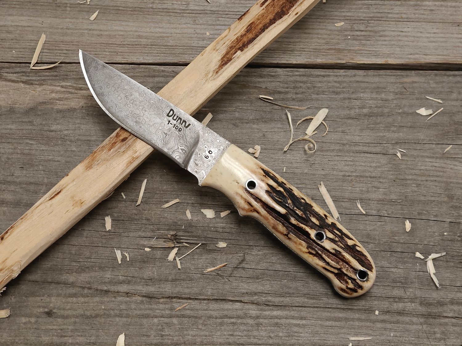 Charlton LTD Dunn 1-100 #60 3.5" Fixed Blade / Sambar Stag / Damsacus (Pre-Owned)