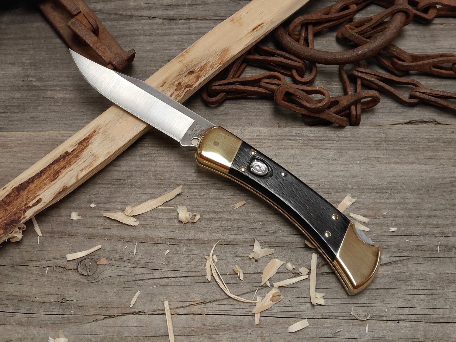 Buck Hunter Auto 110 3.75" Automatic Lockback Knife / Ebony Wood / Satin 420HC