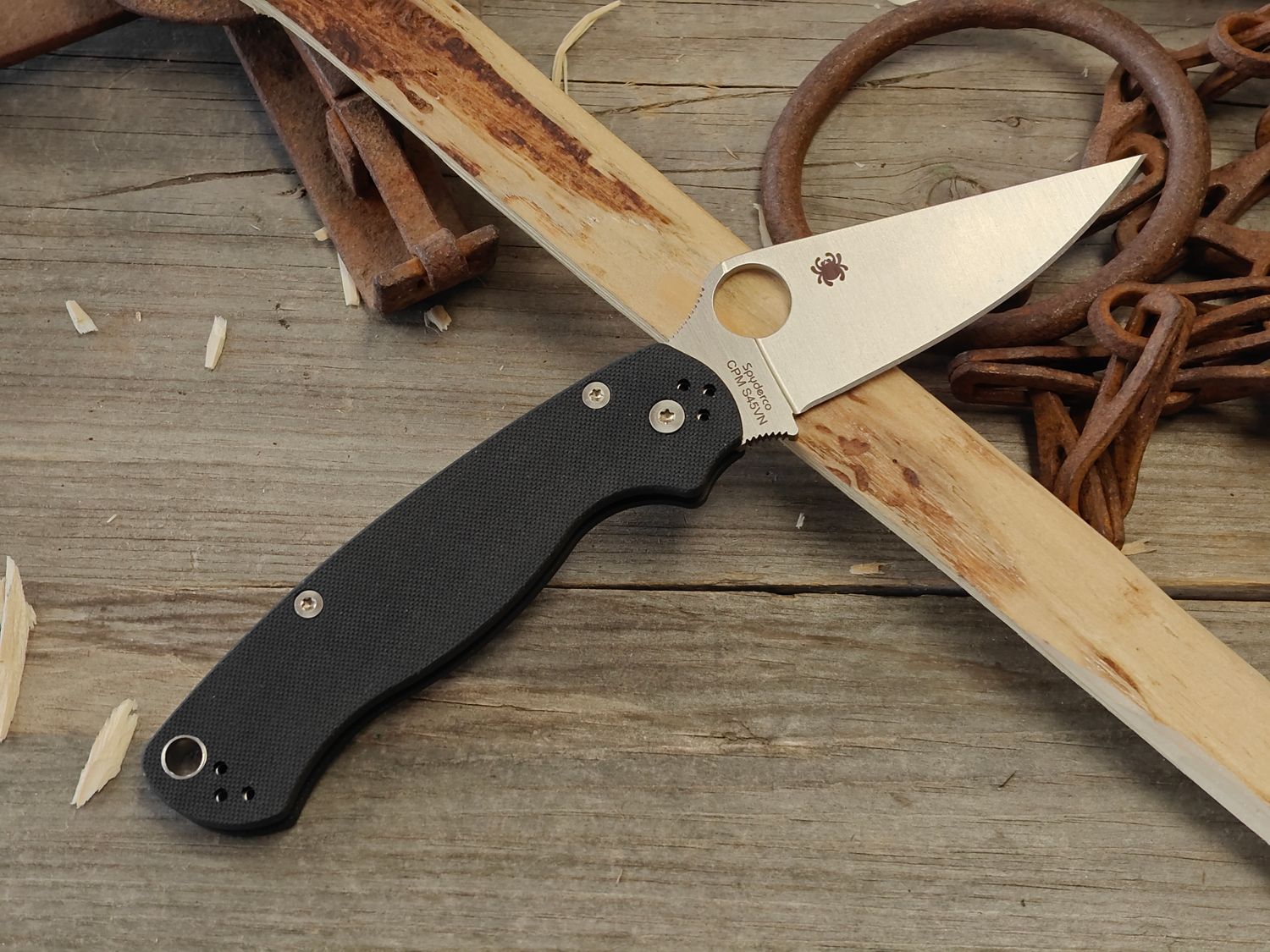 Spyderco Paramilitary 2 Left Handed 3.5" Compression Lock Blade / Black G10 / Satin CPM-S45VN