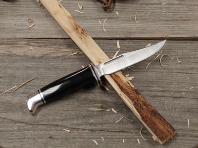 Buck Brahma  4in Fixed Hunting Knife / Black Phenolic And aluminum / Satin 420hc