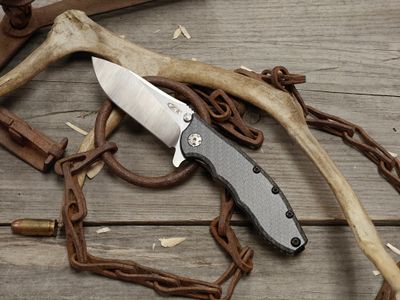 Zero Tolerance 0562 Hinderer 3.5" Frame Lock / Carbon Fiber &amp; Titanium / Satin CPM-MagnaCut