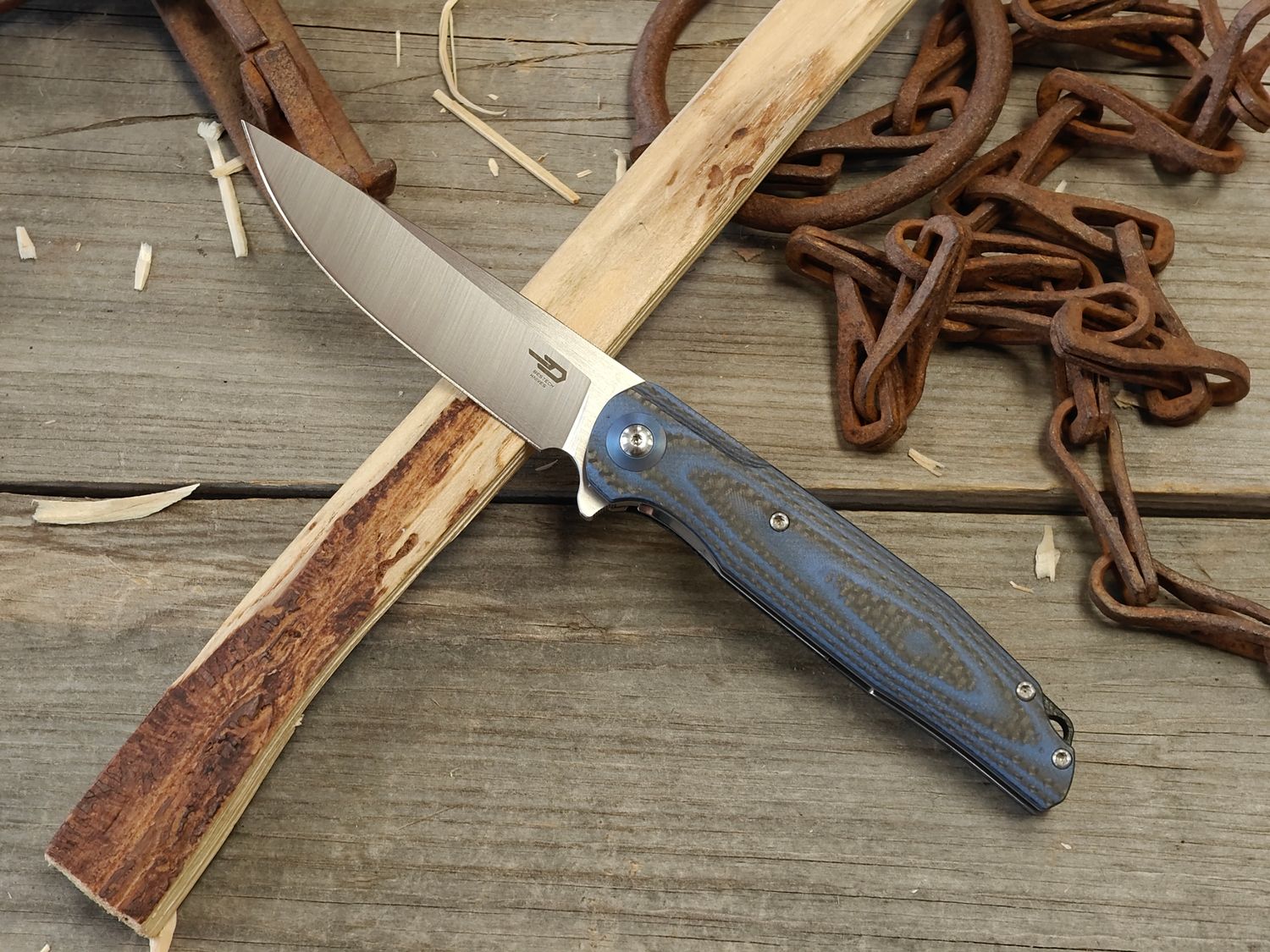 Bestech Ascot 4" Linerlock Blade / Carbon Fiber &amp; Blue G10 / Satin D2