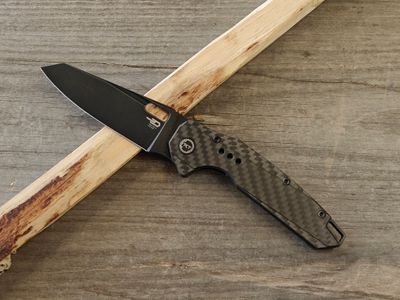 Bestech Nyxie 3.4" Linerlock Blade / Carbon Fiber / Black S35VN