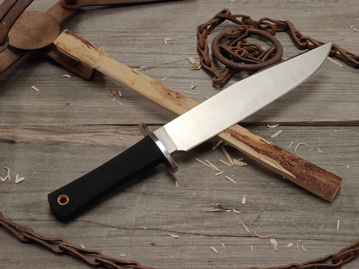 Cold Steel Trail Master 9.5" Fixed Blade / Black Kraton w/ Stainless Bolster / Satin CPM-3V