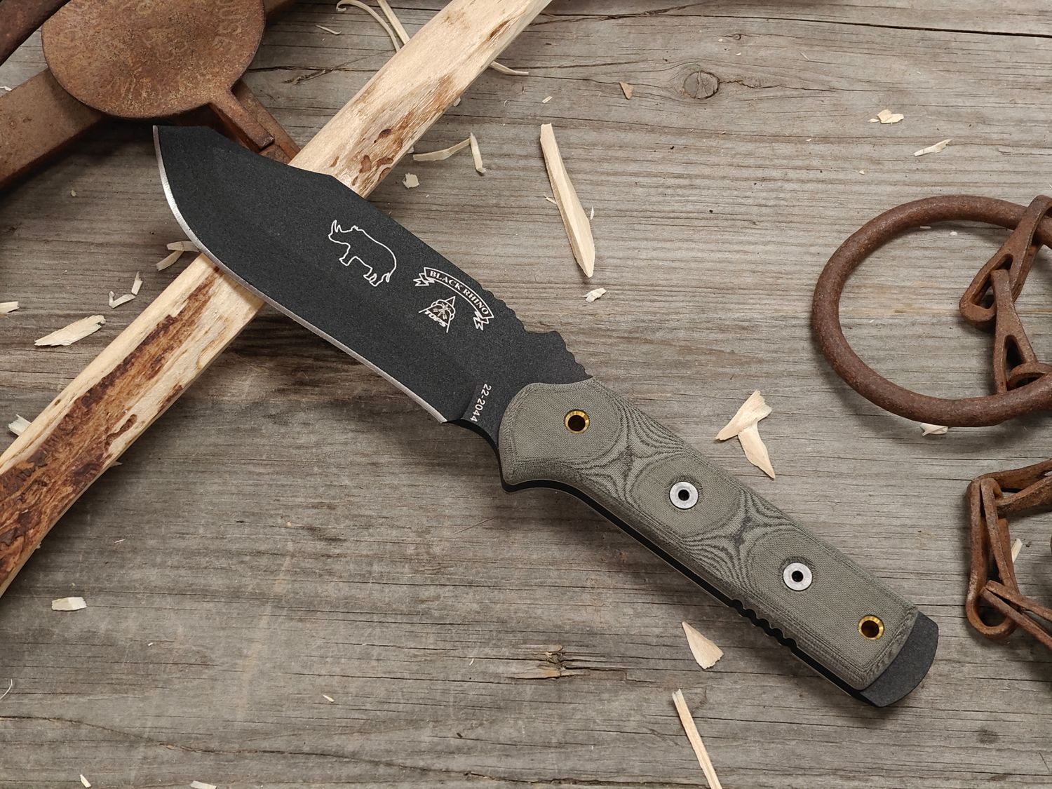 TOPS Knives Black Rhino 4.875" Fixed Blade / Black Micarta / Black 1095