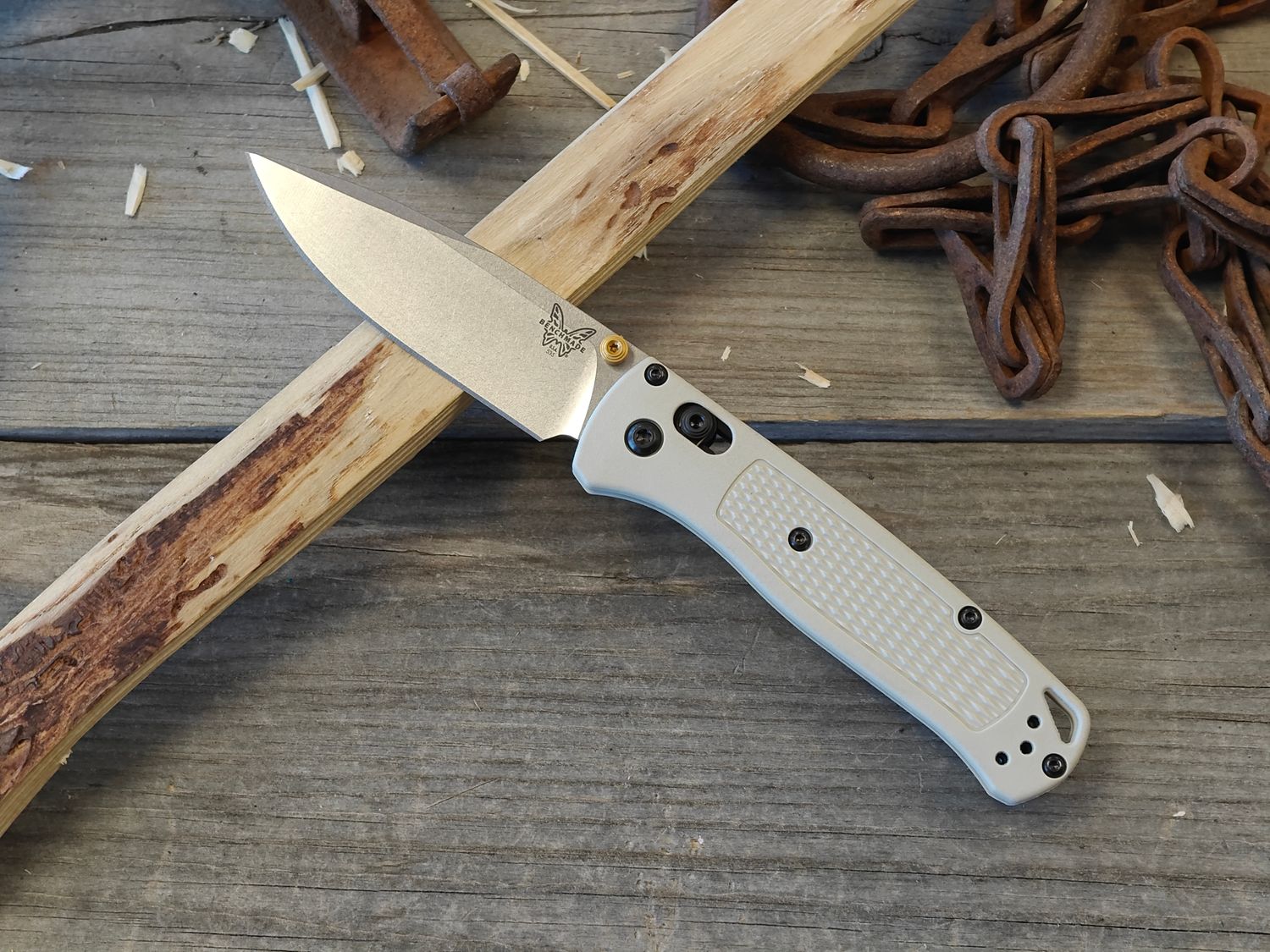 Benchmade Bugout 3.25" AXIS Lock Folding Blade / Tan Grivory / Stonewash CPM-S30V