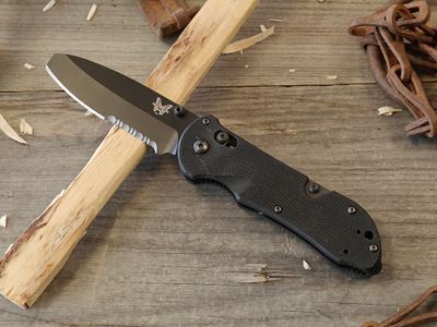 Benchmade Triage 3.4" Partially Serrated AXIS Lock Knife With Strap Cutter/ Black G10 / Black N680 (Pre-Owned)