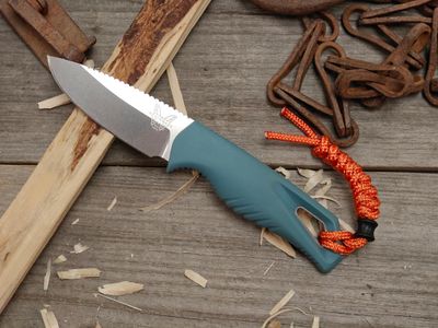 Benchmade Intersect 2.7" Fixed Blade / Blue Santoprene / Stonewash CPM-MagnaCut
