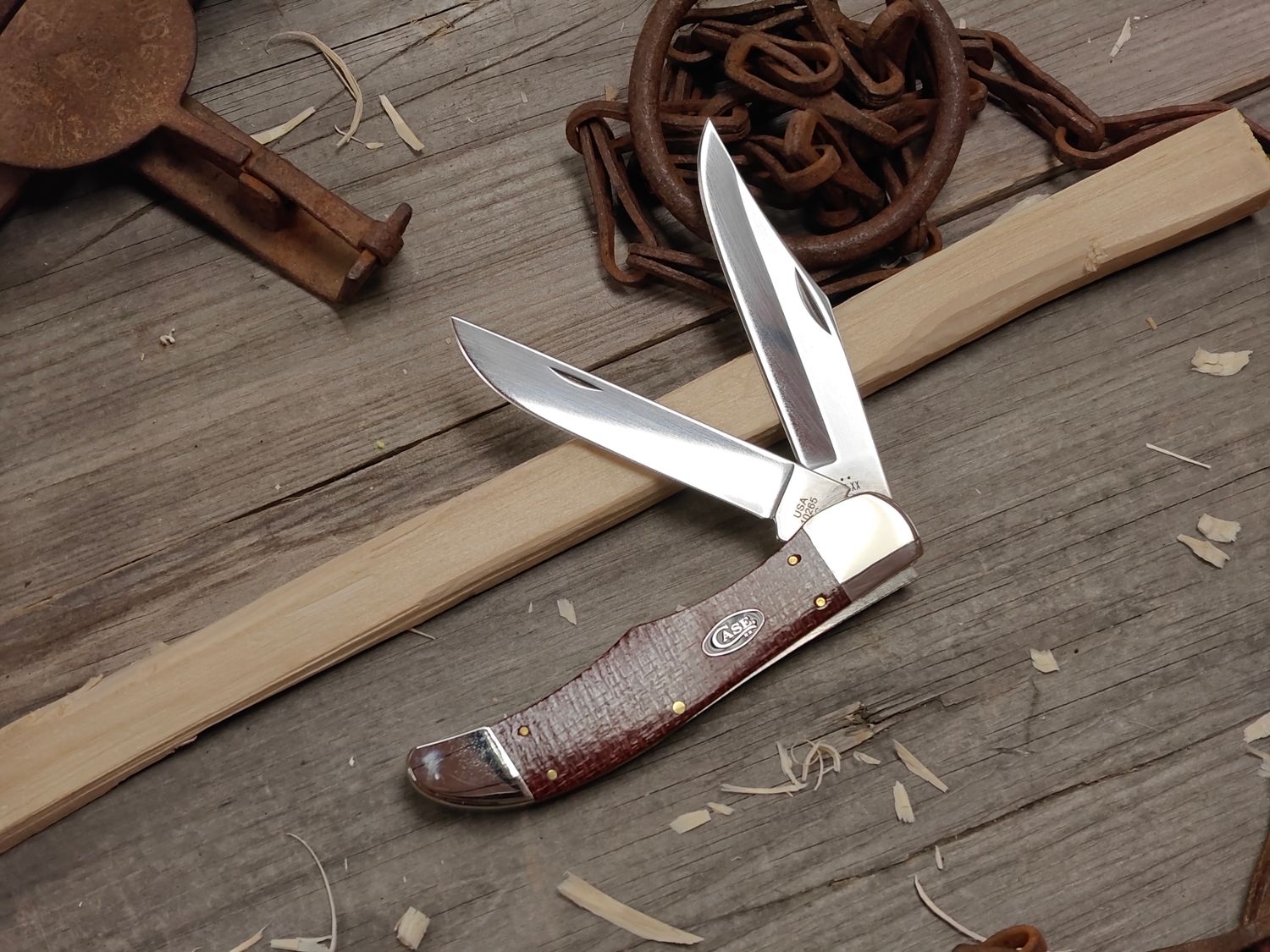 Case Knives Hunter 5.25" Folding Knife / Dark Red Burlap Micarta / Polish Carbon Steel
