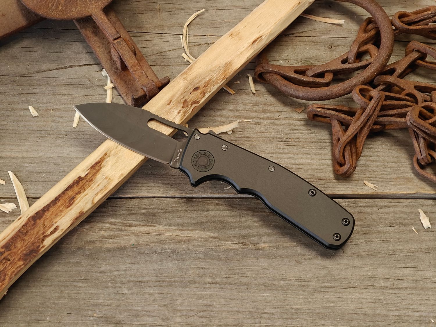 Demko Shark Cub Stealth 2.75" Drop Point Shark-Lock / Black Aluminum / Black 20CV