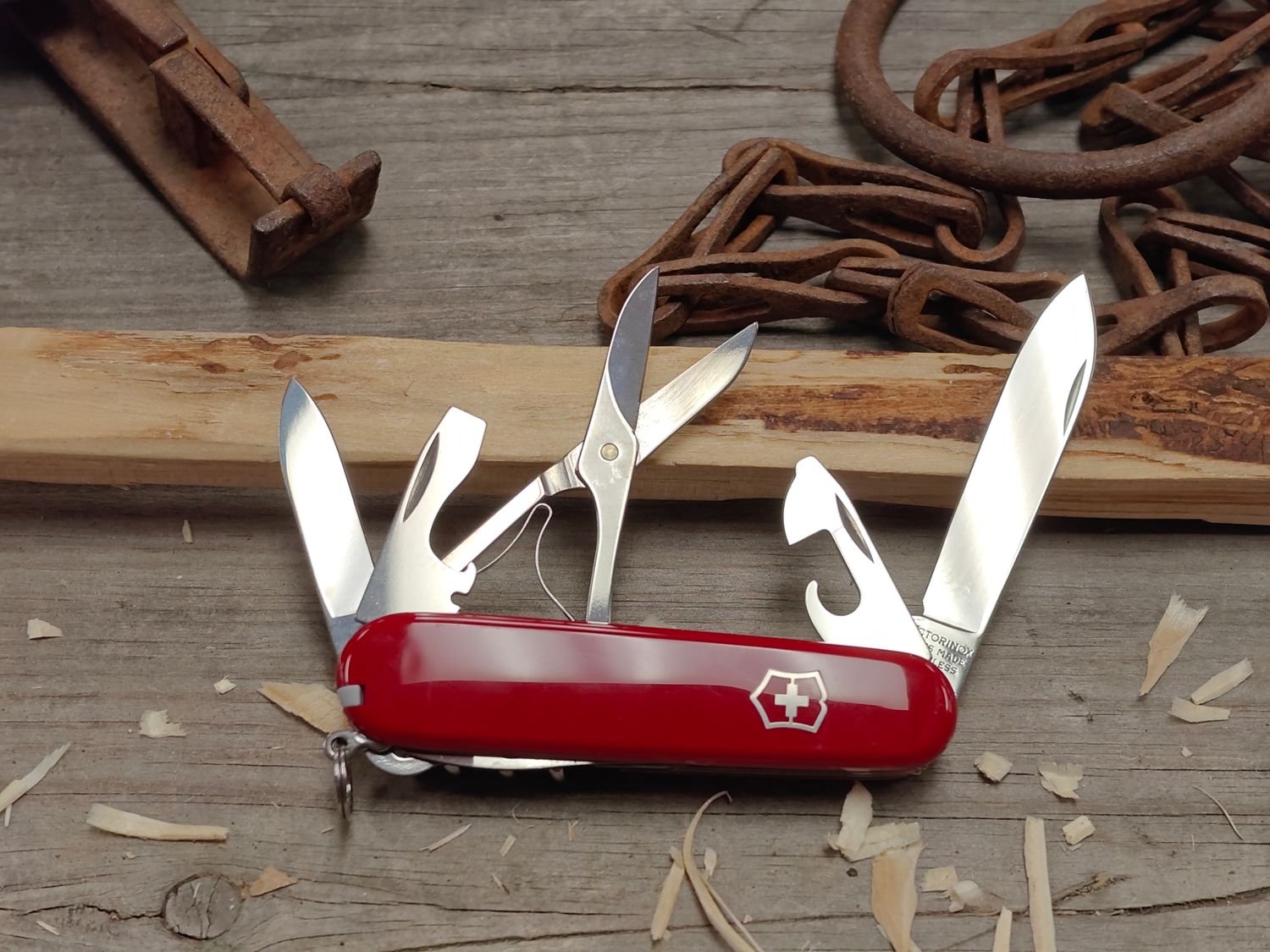 Victorinox Climber 14 Tool Folding Blade / Red Polymer / Satin Stainless Steel