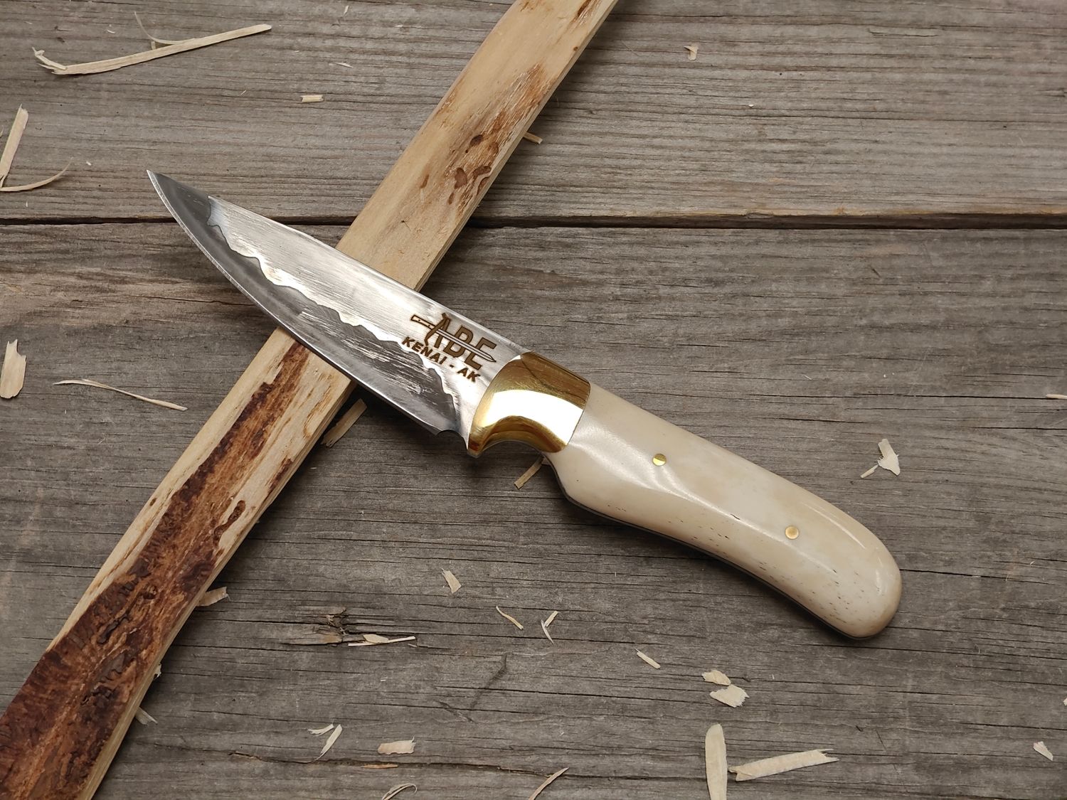 ABE Knives 4" Fixed Blade / Stabilized Moose Antler w/ Brass Bolster / San Mai 80Crv2 &amp; 15n20