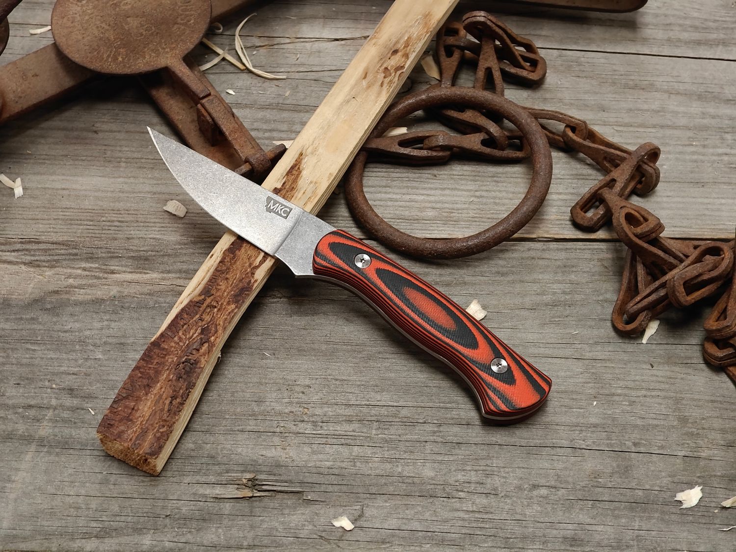 Montana Knife Co. Blackfoot 2.0 3" Fixed Blade / Black &amp; Orange G10 / Stonewash MagnaCut