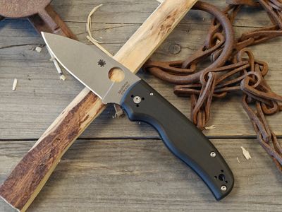 Spyderco Shaman 3.6" Compression Lock Folder / Black G10 / Satin S30V (Pre-Owned)