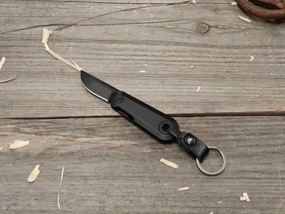 Flytanium Minim 1.5" Keychain Folder / Black Titanium / Black D2