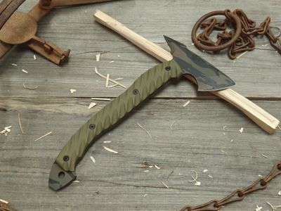 Half Face Blades Bleeding Heart Hawk / Rock Work Green G10 / Woodland Camo Cerakote (Pre-Owned)