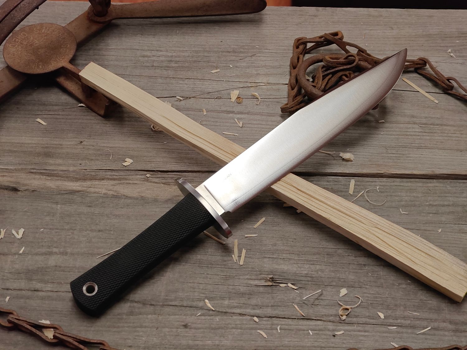 Cold Steel Trail Master 9.5" Fixed Blade / Black Kraton w/ Stainless Bolster /  San Mai® VG-1 (Pre-Owned)