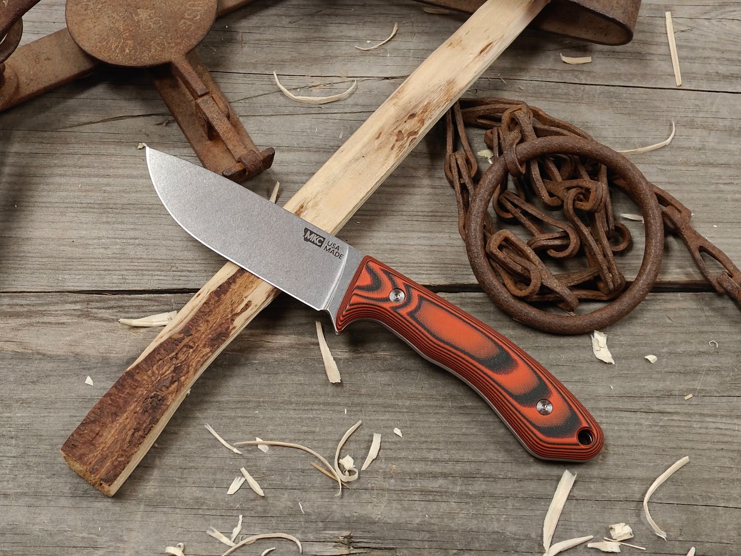 Montana Knife Co. Mule Deer R&amp;D 4" Fixed Blade / Orange And Black G10 / Stonewash MagnaCut