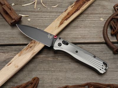 Benchmade Bugout 3.2" AXIS Lock Knife / Sun Burst Aluminum / Black DLC Bohler M390 (Pre-Owned)