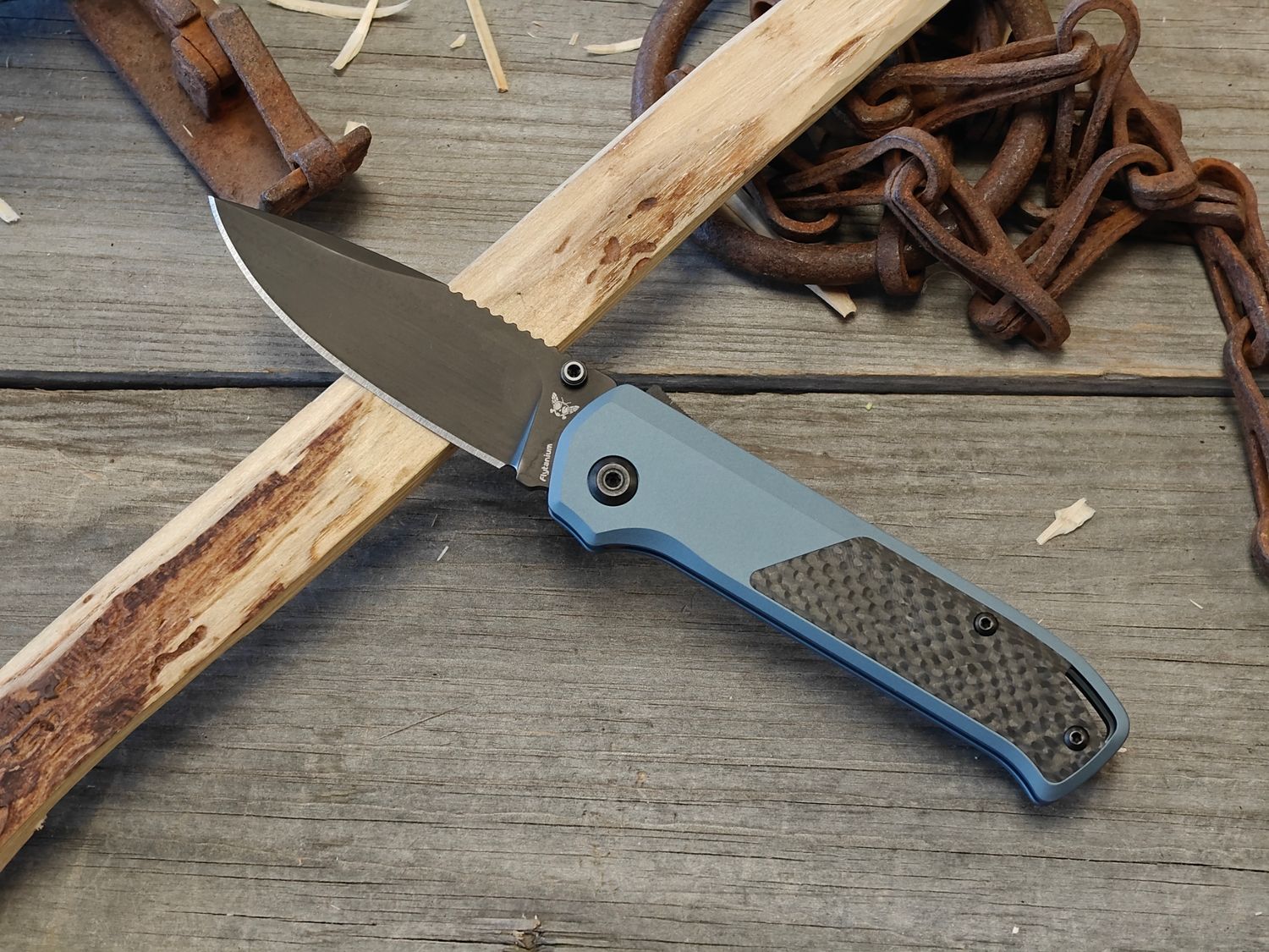Flytanium Arcade 3.2" Shark-Lock Folder / Blue Aluminum w/ Carbon fiber / Black CPM-S35VN