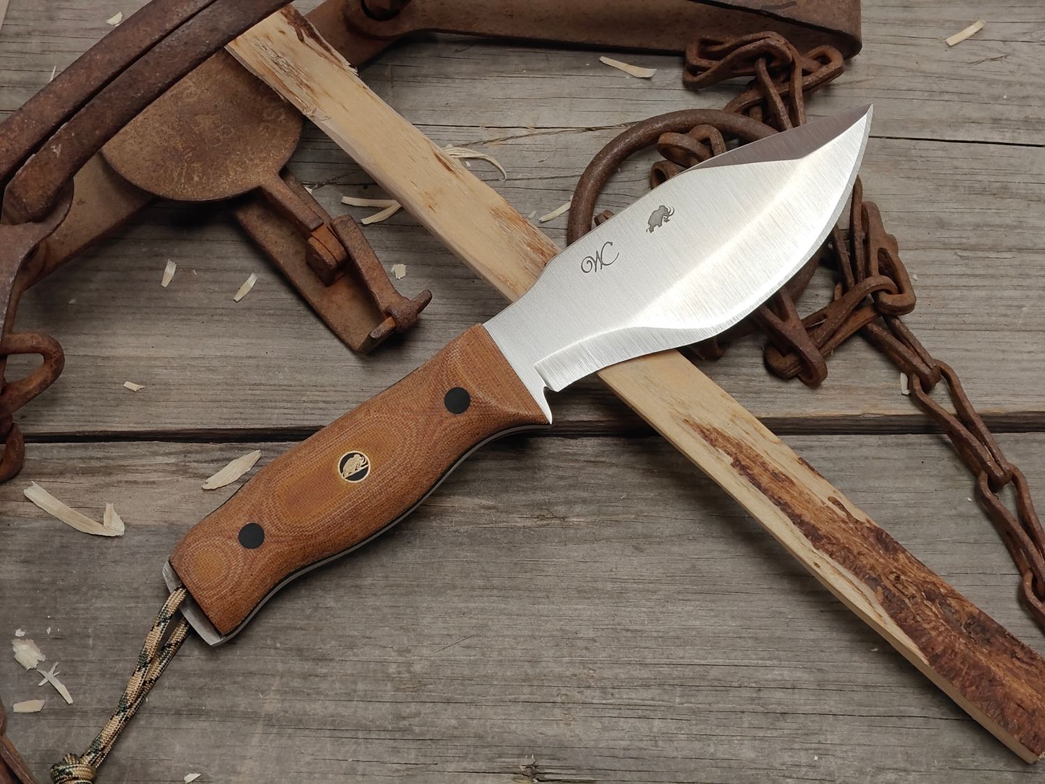 William Collins Pathfinder 5.75" Fixed Blade / Natural Micarta, Black Liner &amp; Pins, GNK Mosaic / Satin Nitro-V