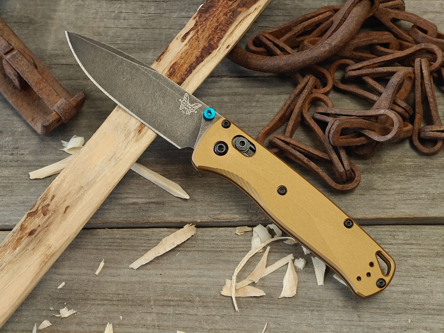 Benchmade Bugout 3.2" AXIS Lock Knife / Burnt Brass Aluminum / Battlewash DLC Bohler M390