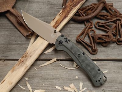 Benchmade Taggedout 3.5" AXIS Lock Folder / OD Green Grivory / Tan Cerakote Elmax