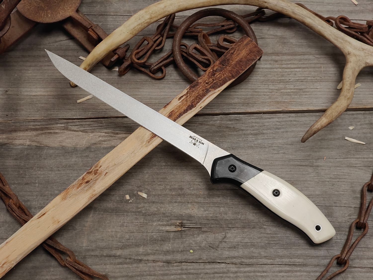 Bear &amp; Son Professional 7.5" Fillet Knife / White Smooth Bone &amp; Black G10 Bolster / Stonewash 14C28N