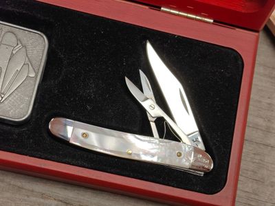 Case Knives Medium Jack Slipjoint Folder / Mother of Pearl / Stainless Steel blade, Scissors. #054 (Pre-Owned)