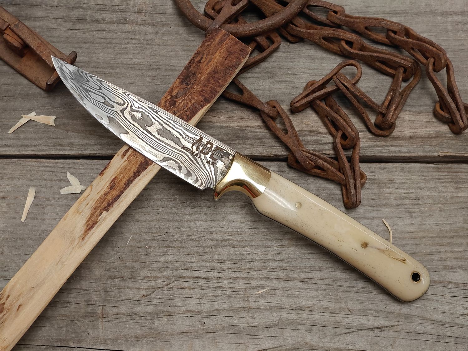 ABE Knives Damascus 29 Layer 4.5" Fixed Blade / Moose Bone &amp; Brass Bolster / 80CrV2 &amp; 15N20