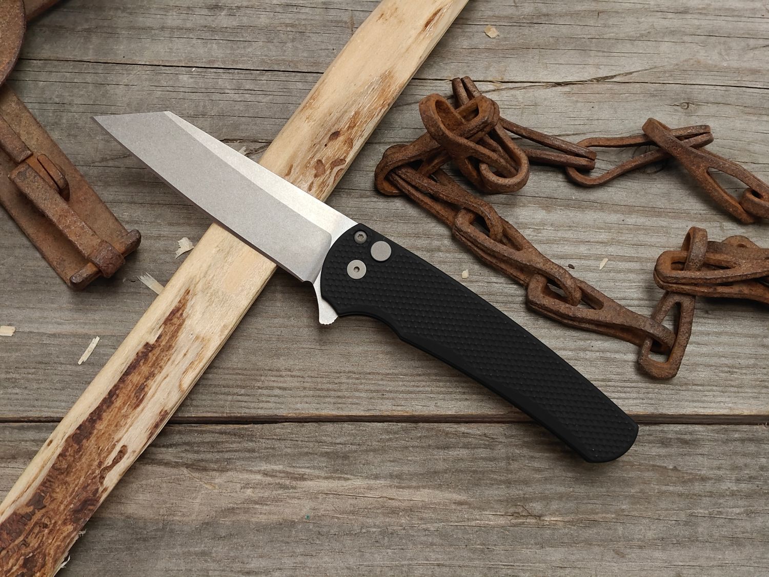 Pro-Tech Malibu 3.3” Reverse Tanto Buttonlock Flipper / Black Textured Aluminum / Stonewashed CPM-MagnaCut