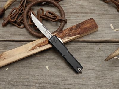 Microtech UTX-70 Gen IV S/E 3.5" OTF Automatic / Black Aluminum / Stonewash Bohler M390MK