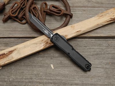 Microtech UTX-70 Gen IV T/E 3.5" OTF Automatic / Black Aluminum / Two Tone Bohler M390MK