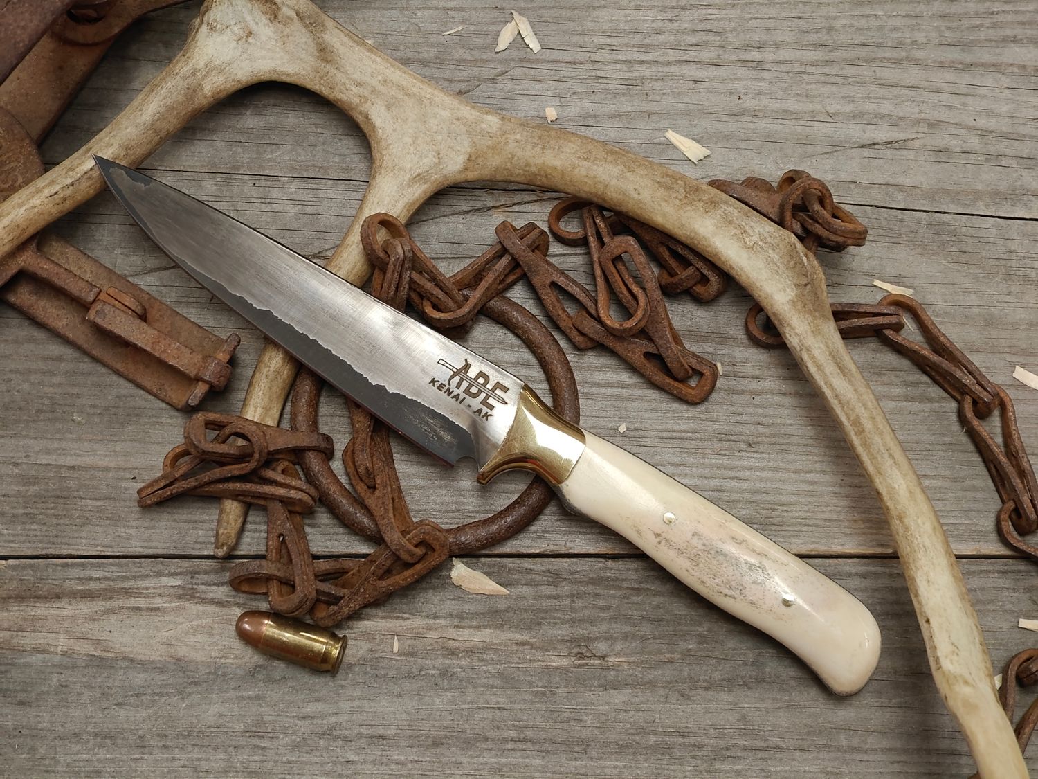 ABE Knives 5.5" Fixed Blade / Moose Antler w/ Brass Bolster / San Mai 80Crv2 &amp; 15n20