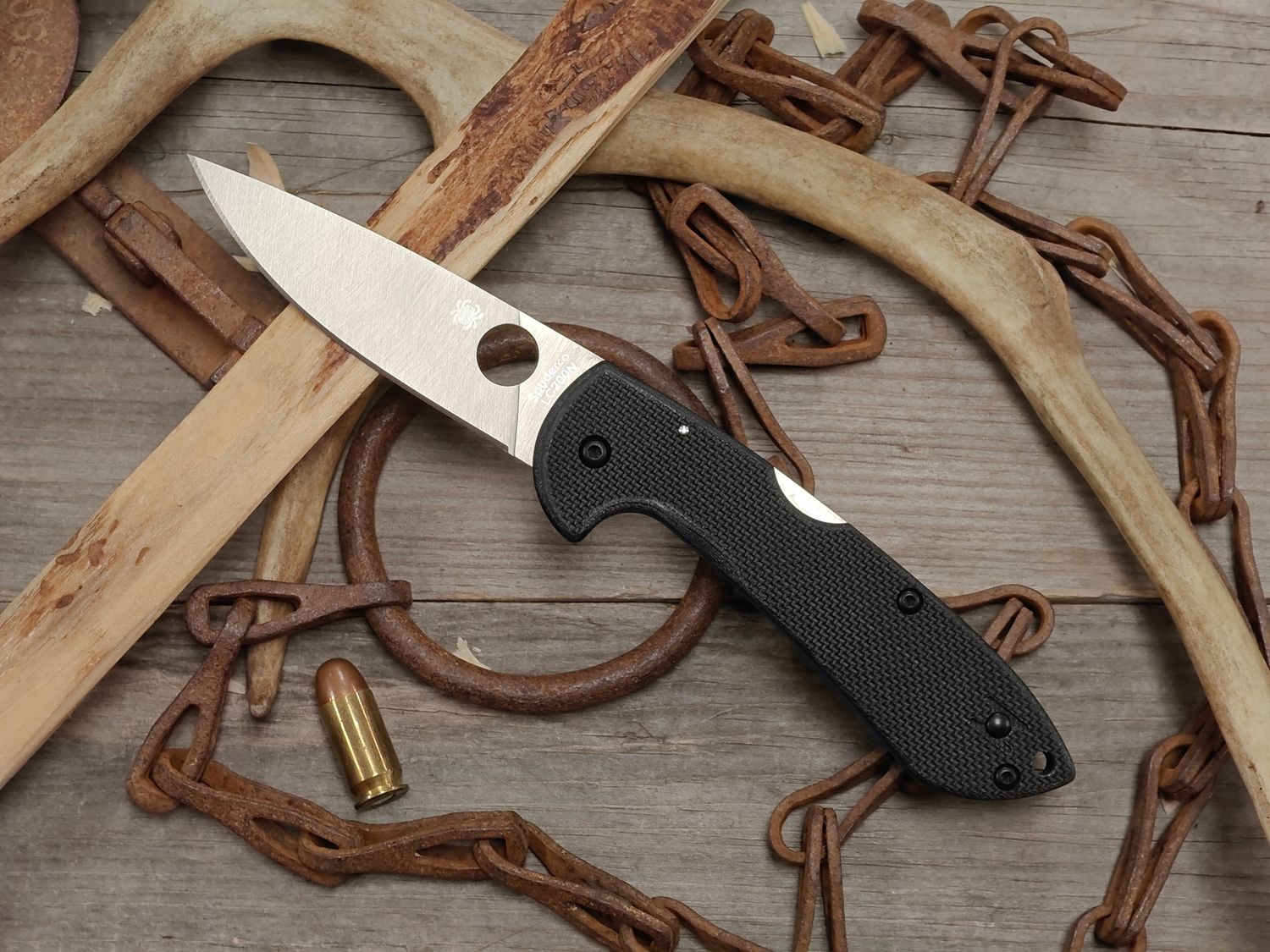 Spyderco Siren 3.61" Lockback Folding / Black G10 / Satin LC200N