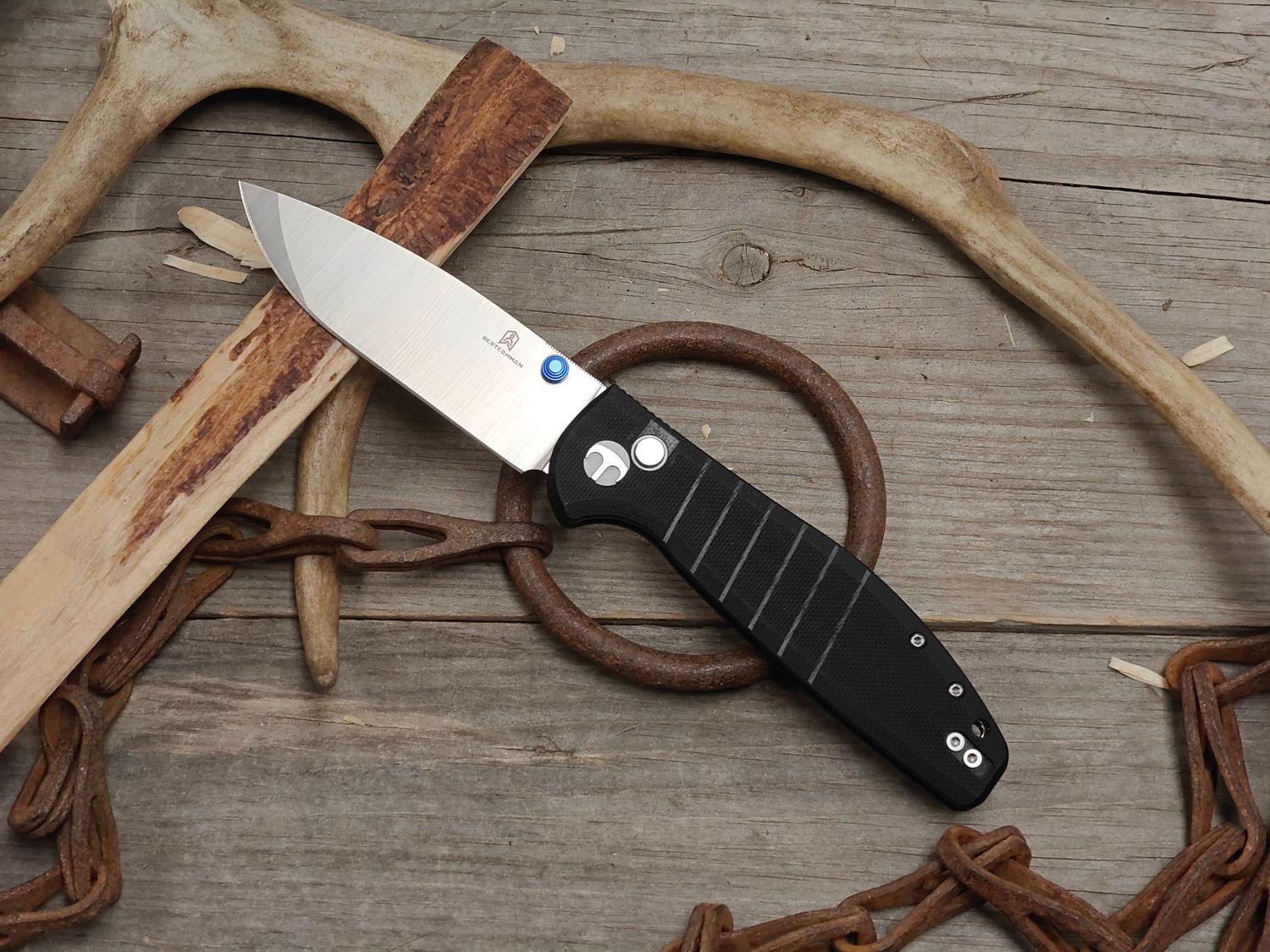 Bestech Goodboy 3.5" Button Lock Folder / Black G10 / Satin D2