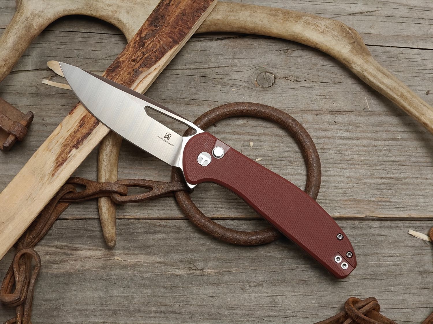 Bestech Whalefin 3.5" Button Lock / Brown G10 / Satin D2