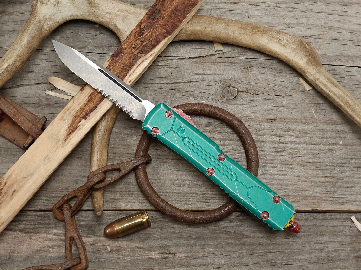 Microtech Ultratech 3.4" P/S OTF Automatic Knife / Bounty Hunter Aluminum / Apocalyptic Bohler M390 (Pre-Owned)