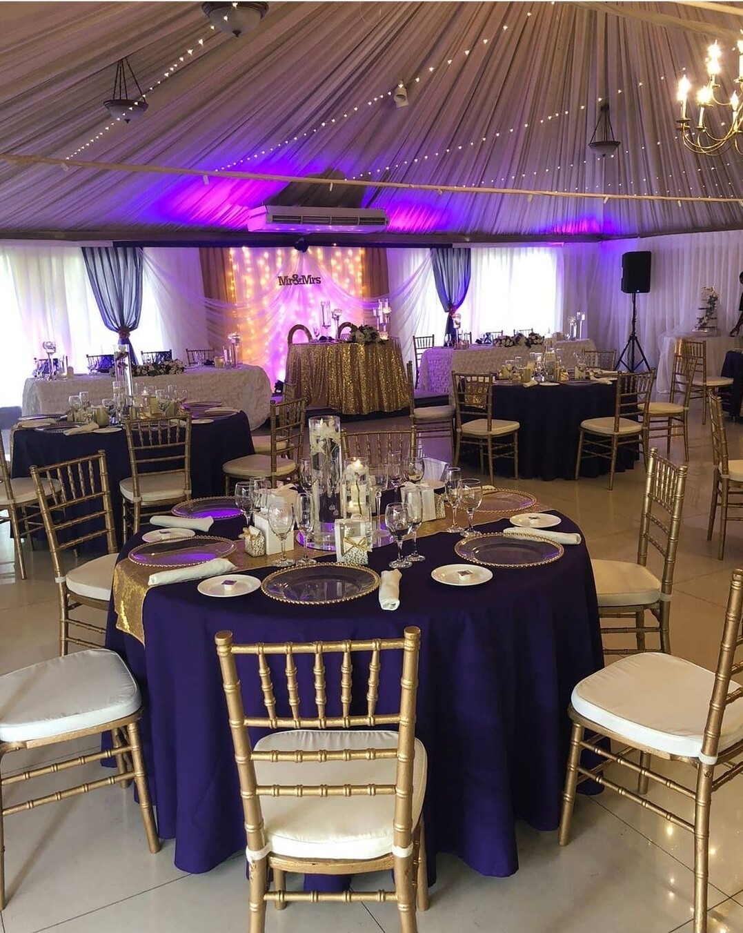 Wedding reception decor