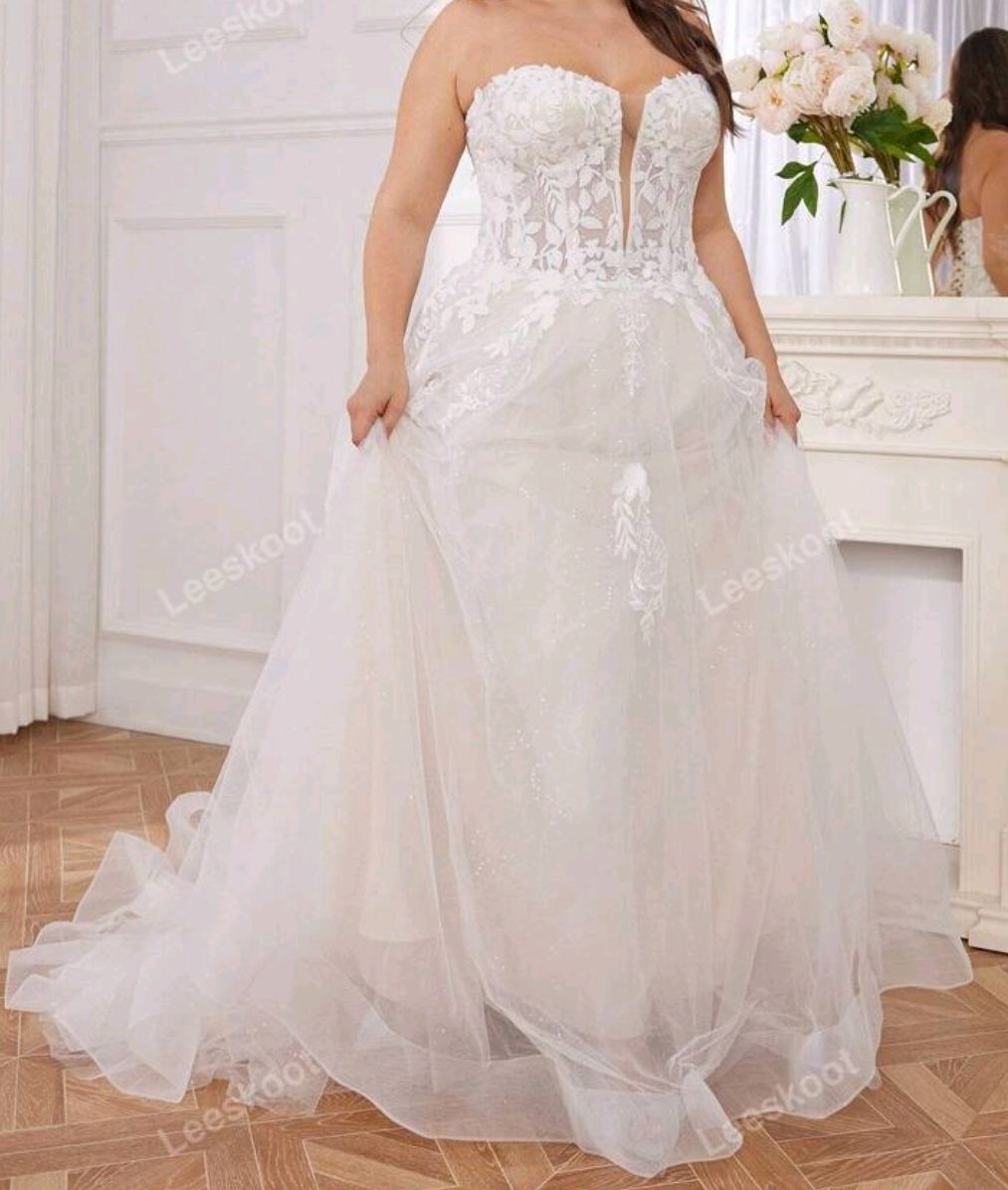 Off-top bridal ball gown