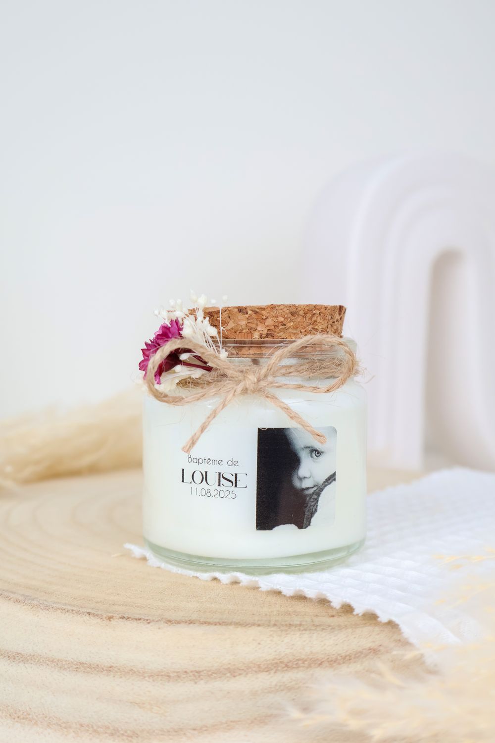 Bougie 100 ml bouchon avec fleurs séchées et étiquette transparente